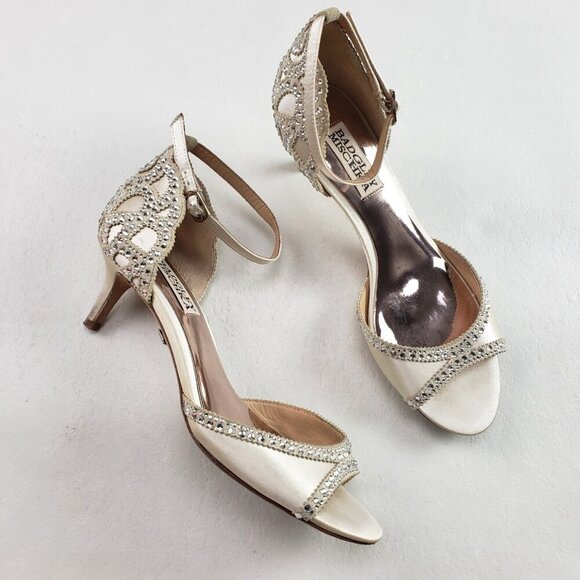 Badgley Mischka Shoes - Badgley Mischka Gillian Peep Toe Heel Women 6 White Satin Rhinestone Bridal Pump
